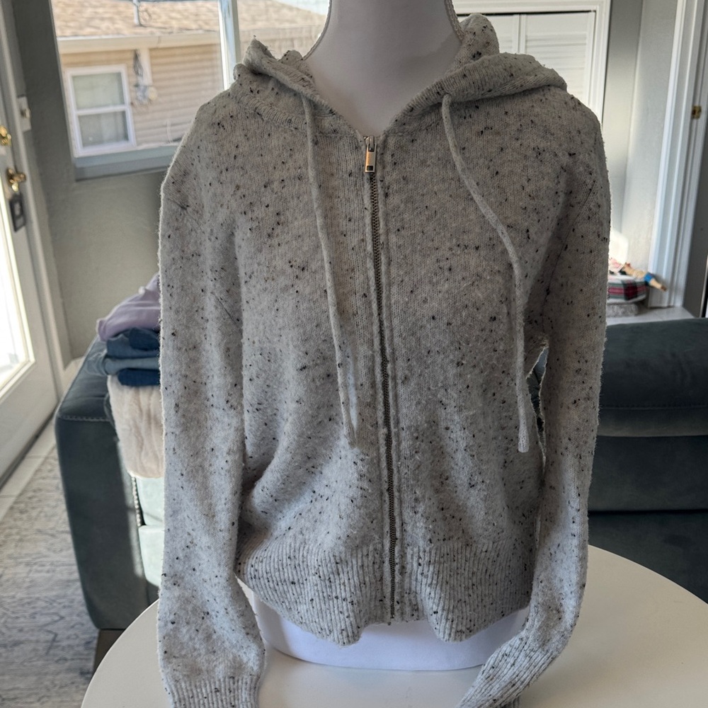 Universal Thread Light Gray Speckled Hoodie